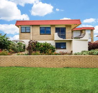 Beachfront Apt with Private Pool - Events Australia