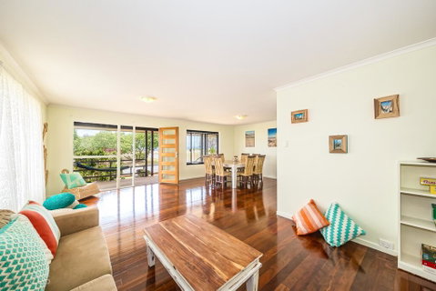 Beachfront At Bribie 2 Puppy Friendly - Tourism Bookings 2