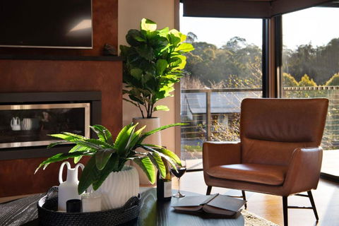 Retreat Lake Daylesford - Free Wifi - Events Australia 3