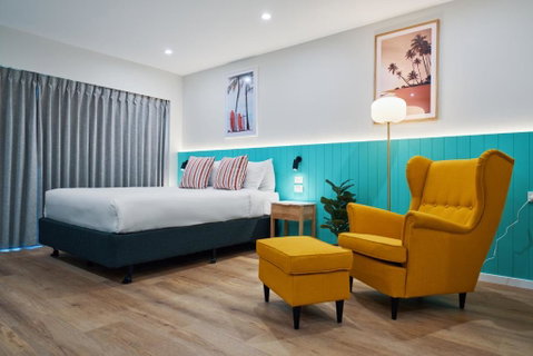 Red Star Palm Beach - Accommodation Europe 0
