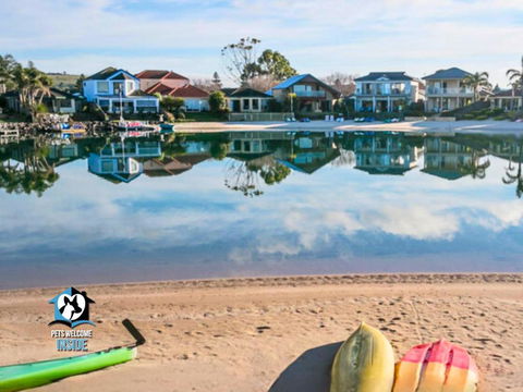 Renovated Beautiful Holiday Home With A Private Beach & Stunning Views! - Tourism Bookings 0