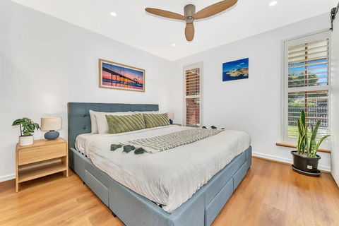 Redbrick Retreat - Generous Coastal Escape - Events Australia 2