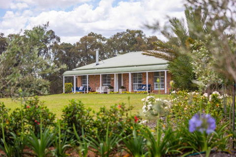 Redims Hill Cottage - Tourism Bookings 0