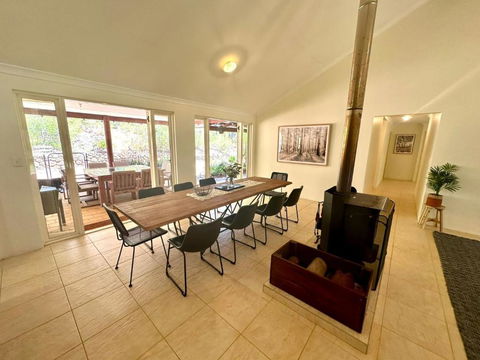 Redtail House - Carlotta - Events Australia 1