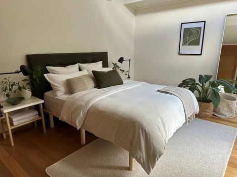 Relaxed And Stylish -self Check In, Secure Parking - Accommodation Europe 1