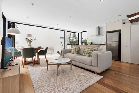 Relaxed Beachside Townhouse - Tourism Bookings 0