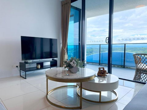 Resort-Style Apartment Near Harbour Town - Events Australia 2