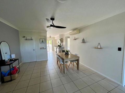 Resort Style Holiday Unit - Tourism Bookings 3