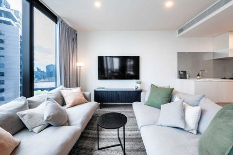 Resort Style Living 2 Bed Apt With Pool BBQ - Events Australia 0