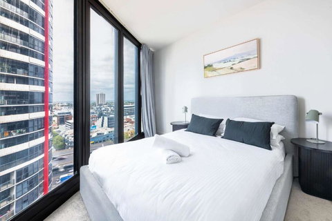 Resort Style Living 2 Bed Apt With Pool BBQ - Events Australia 3