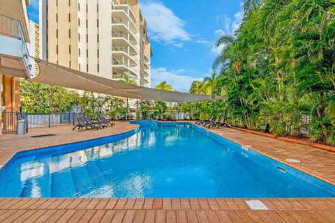 Resort Style Living In An Oceanview King Suite - Events Australia 3