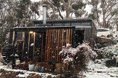 ReThynk Unique Tiny Home East Jindabyne - Events Australia 0