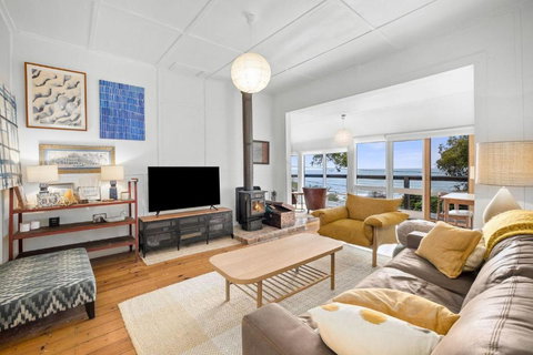 Retro Beach Vibes - Accommodation Europe 1