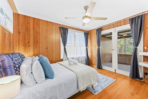 Retro Retreat - Mornington - Events Australia 2