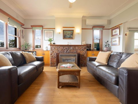 Retro Retreat - Accommodation Europe 1