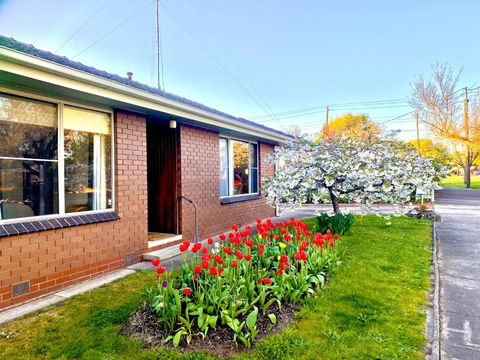 Retro Riverside Redan, Ballarat - Accommodation Europe 0
