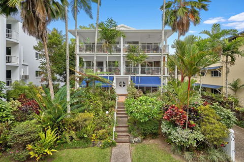 Ribbons Beachfront Apartments Clifton Beach - Tourism Bookings 0