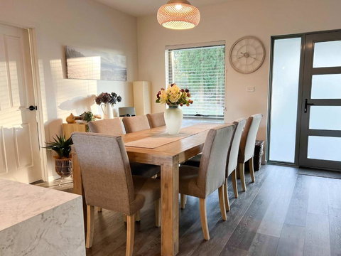 River Walk In Wynyard - Events Australia 1