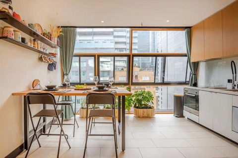 Riverside Apartment Melbourne CBD - Tourism Bookings 0