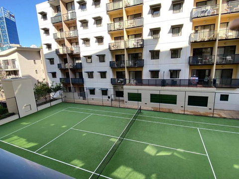 RIVERSIDE CITY VIEW PARKING NETFLIX WIFI WINE FREE - Tourism Bookings 3
