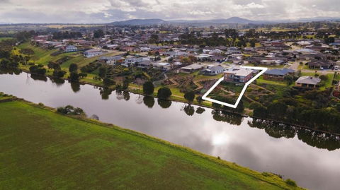 Riverside Haven - Accommodation Europe 1