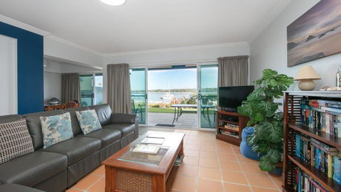 Riverview Apartment 2 Block 2 - Events Australia 3
