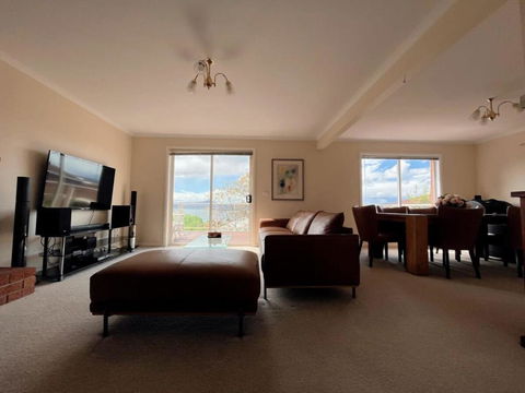 Riveting House With Incredible Water-view At SandyBay - Tourism Bookings 3