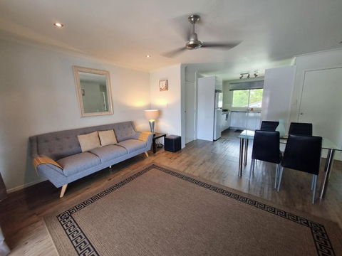 Residential Two-bedroom Unit On The Strand, Self-check In, Wi-fi - Events Australia 0