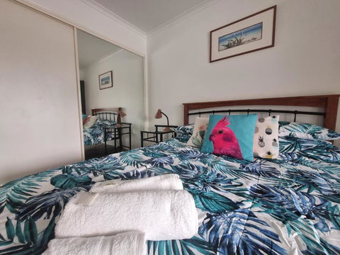 Residential Two-bedroom Unit On The Strand, Self-check In, Wi-fi - Events Australia 2