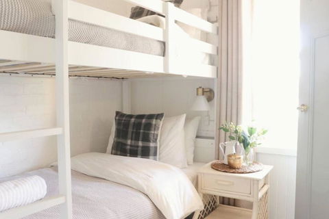 Rustic Chic 200 Metres From CBD - Events Australia 1