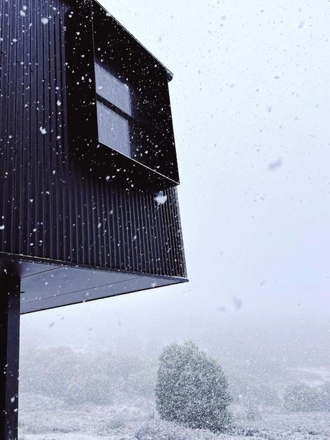 Roam Merrijig - Luxury Stay With Mountain Views - Foothills Of Mt Buller - Events Australia 3