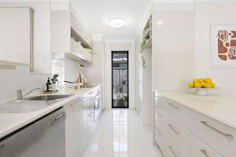 Riviera Road Miami - 4BRM Dual Villa - Events Australia 3