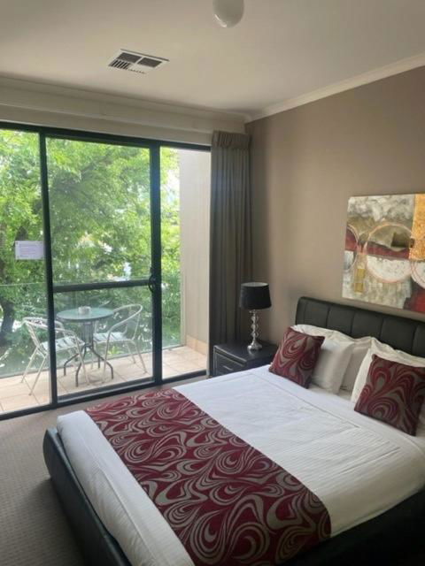 RNR Sturt Holiday Home - Accommodation Europe 0