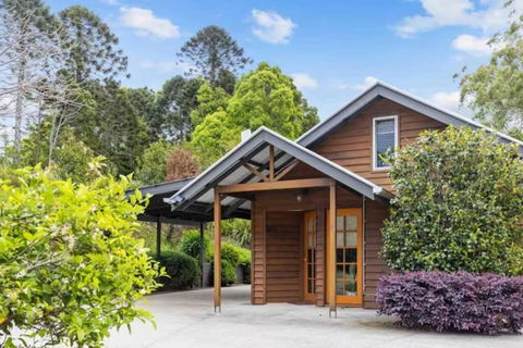Romantic Lakeview Cottage - Events Australia 1
