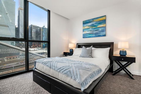 Rooftop Pool 2BR Apartment At Marvel Stadium With Free Parking - Events Australia 3