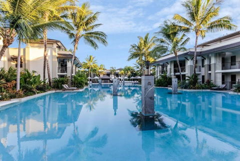Rooftop Tranquility At Stunning Temple Resort - Tourism Bookings 3