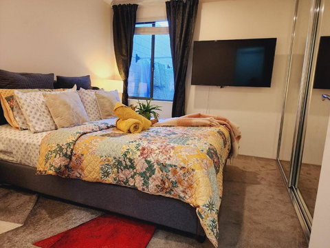 Room In Guest Room - Private Room In A Charming Hampton-style Home Ten Minutes From Fremantle Port - Events Australia 2