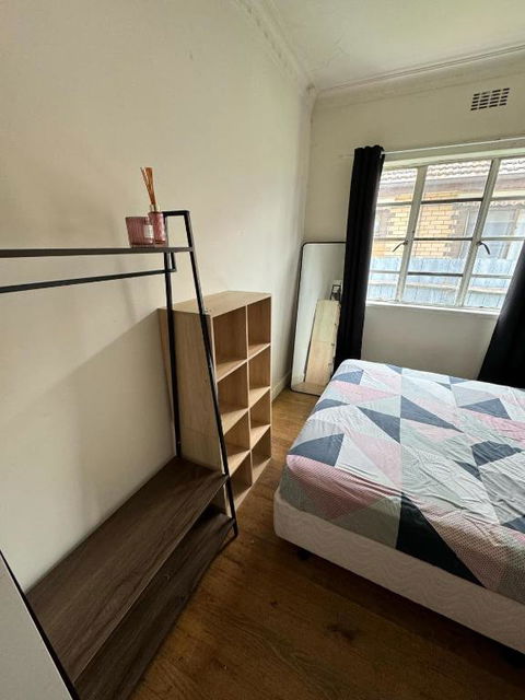 Room Near To Melbourne Airport & Train Station - Events Australia 0