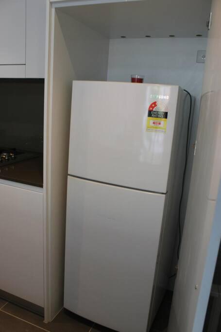 Roomy One Bedroom Plus Extra Bed - Tourism Bookings 1