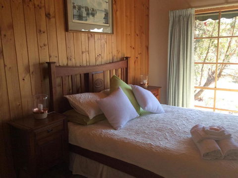 Rose Cottage - Tourism Bookings 2