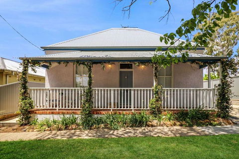 RoseBerne Cottage - Tourism Bookings 0