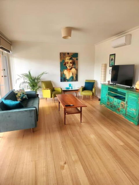 Rosebud Retro Retreat - Tourism Bookings 0