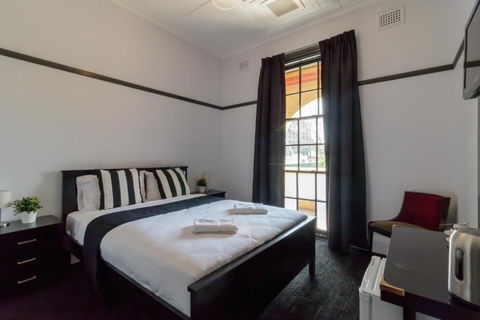 Royal Hotel Ryde - Tourism Bookings 0