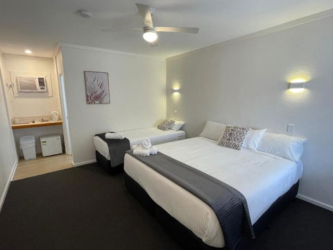 Royal Hotel Motel Scone - Tourism Bookings 1