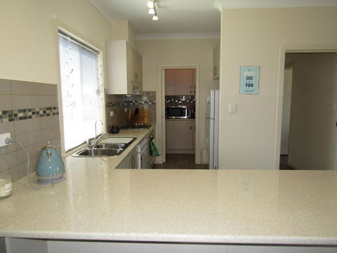 Royston Retreat - Accommodation Europe 1