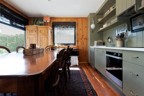 Rustic Barn By The Bay - Events Australia 3