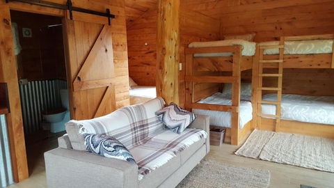 Rustic Hut Bush Retreat - Events Australia 2