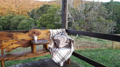 Rustic Hut Bush Retreat - Events Australia 0