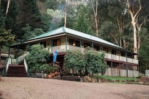 Rustic Refuge Guesthouse - Accommodation Europe 0