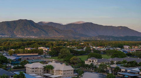 Rydges Esplanade Resort Cairns - Tourism Bookings 1
